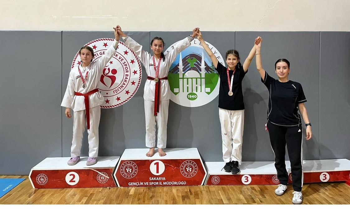 sakarya-buyuksehirin-altyapi-sporcularindan-82-madalya