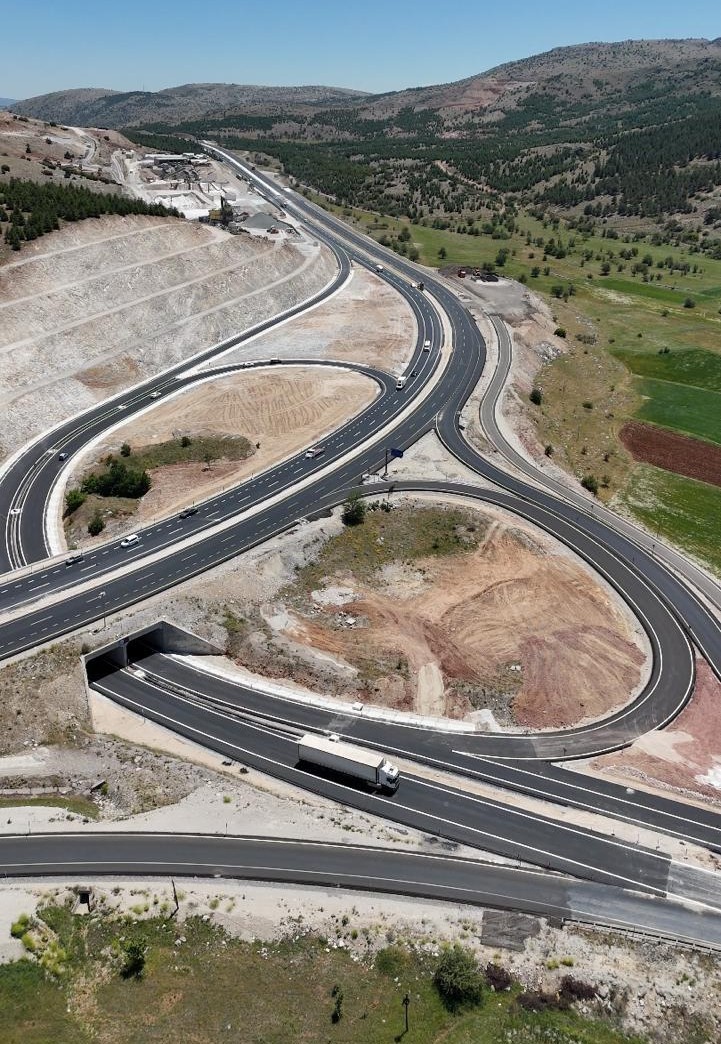 tavas-makasi-serinhisar-baglanti-yolu-ulasima-acildi