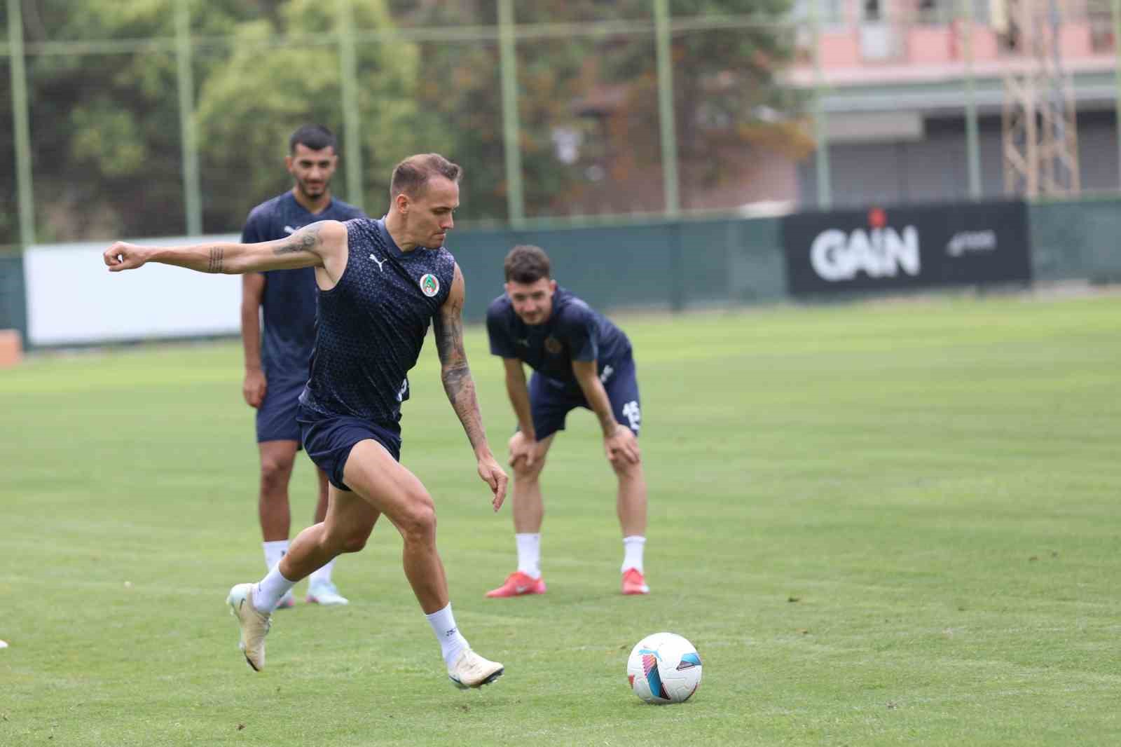 alanyaspor-sivasspor-maci-hazirliklarina-basladi