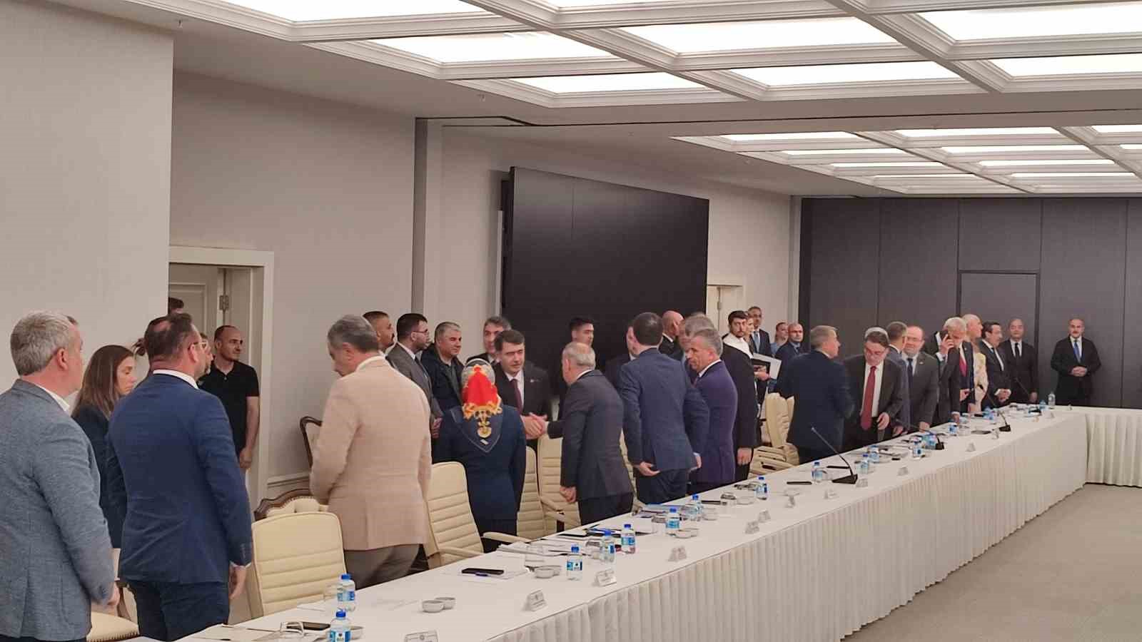 ankara-valisi-sahin-toplamda-bakimevlerine-toplanan-bugune-kadar-hayvan-sayisi-14-bin-341dir