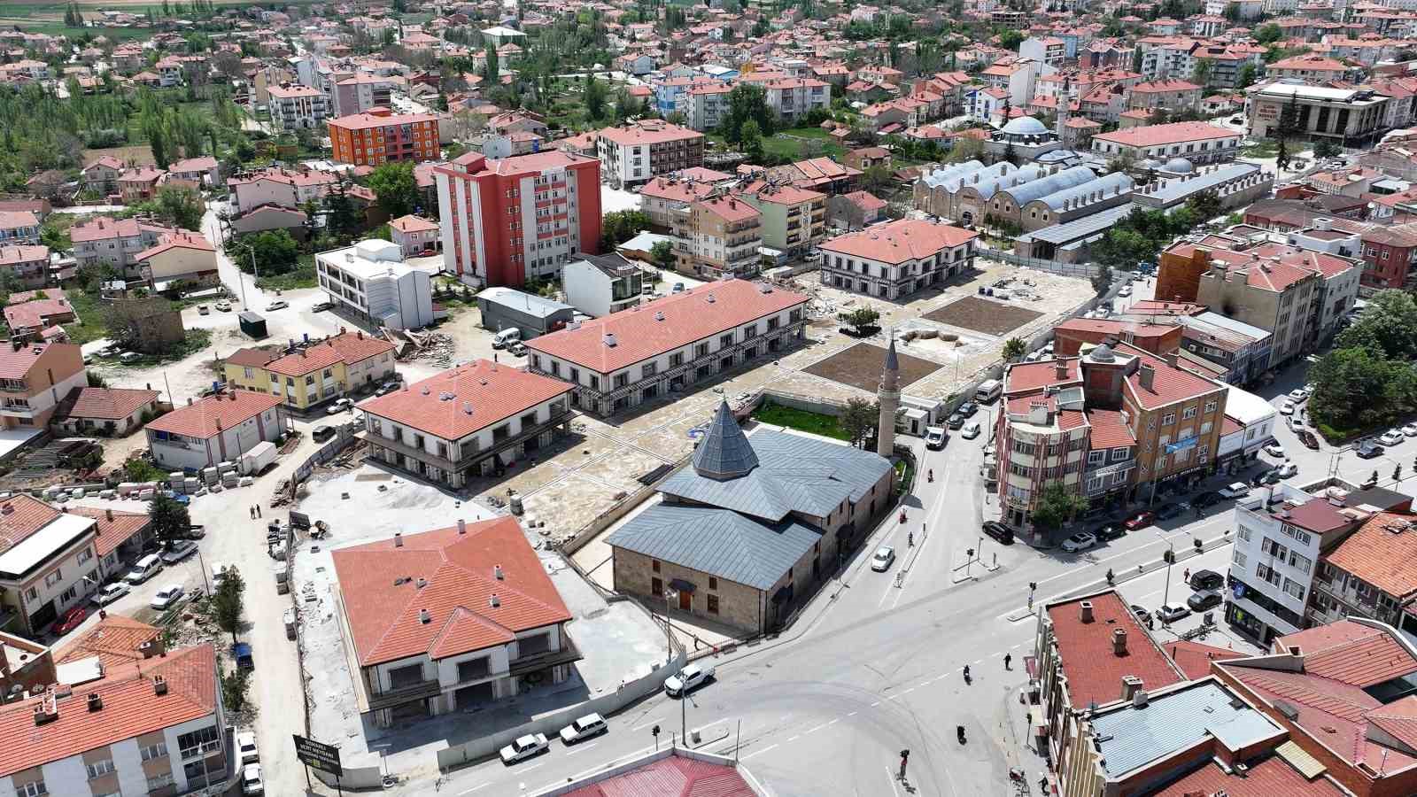 baskan-altay-ilgin-osmanli-kent-meydani-donusumu-projesinde-sona-yaklastik