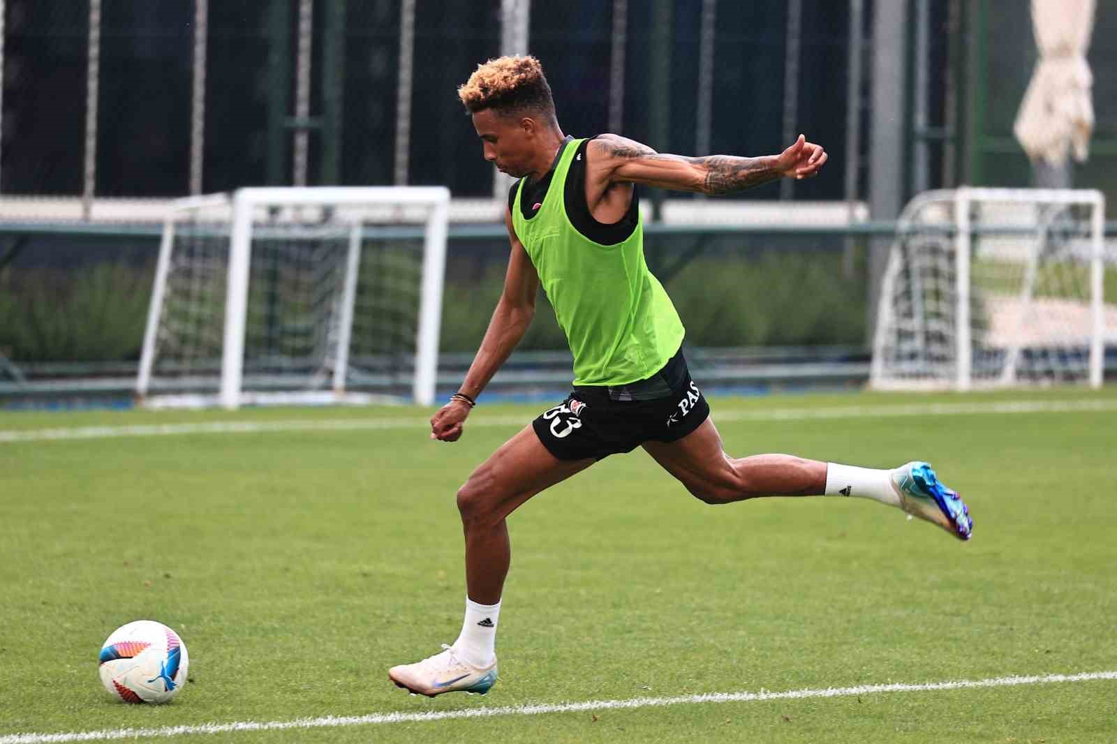besiktas-bodrum-fk-macinin-hazirliklarina-devam-etti
