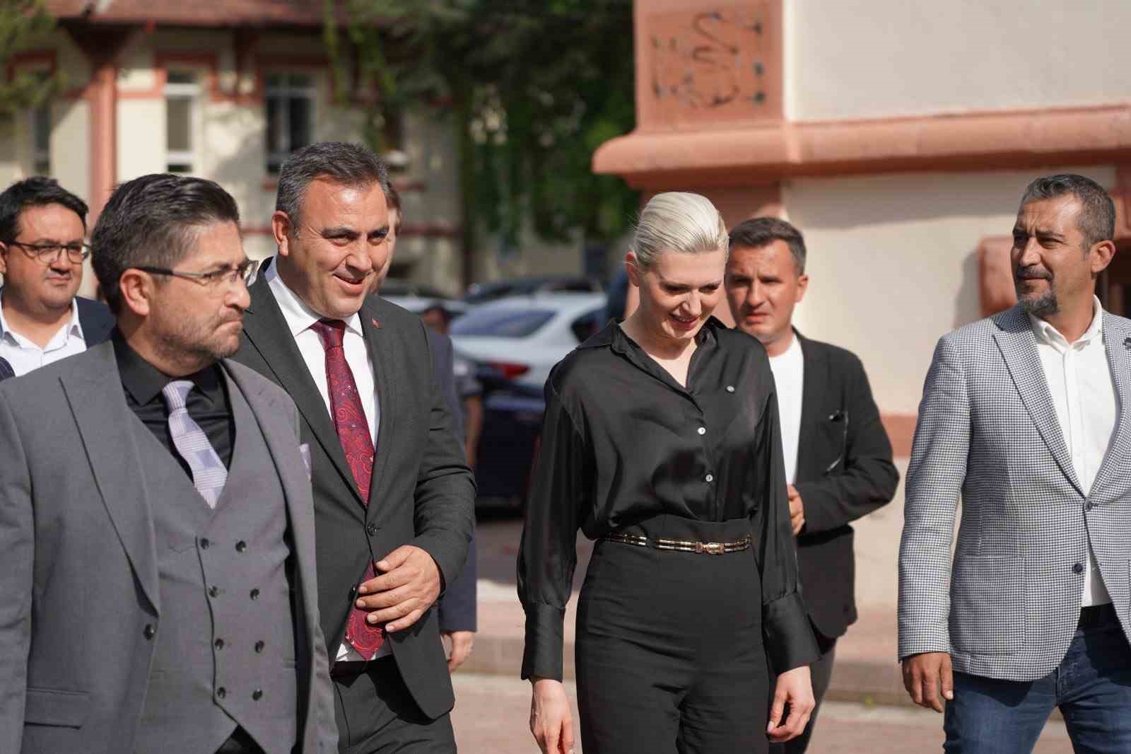 bilecik-belediyesine-160-bin-metrelik-damla-sulama-sistemi-hibe-edildi