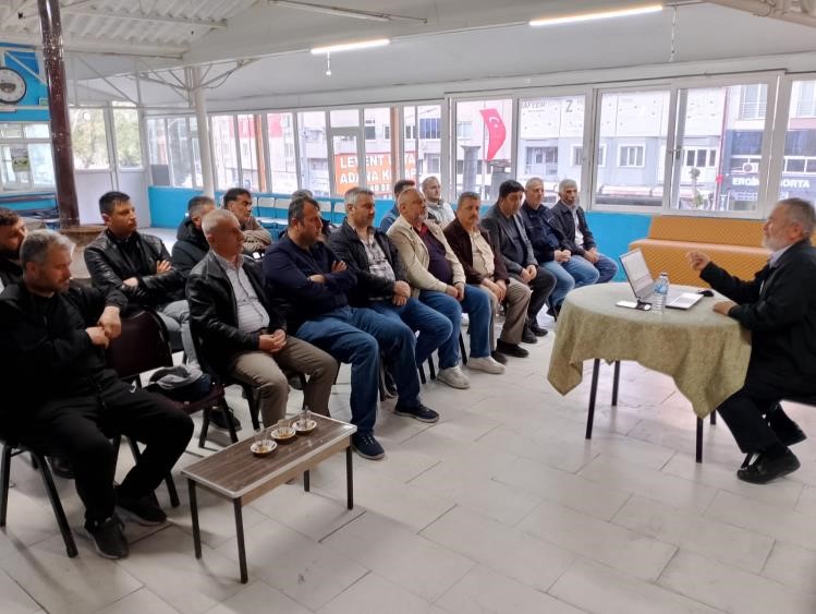 bilecikte-degerleriyle-guclu-ailem-konulu-sohbet-programi-duzenlendi