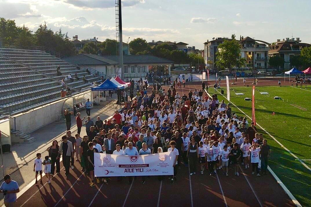 denizlide-aileler-ailemiz-gelecegimiz-etkinliginde-bir-araya-geldi