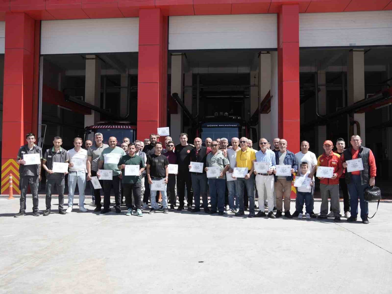 duzcede-akaryakit-istasyonu-calisanlarina-yangin-egitimi