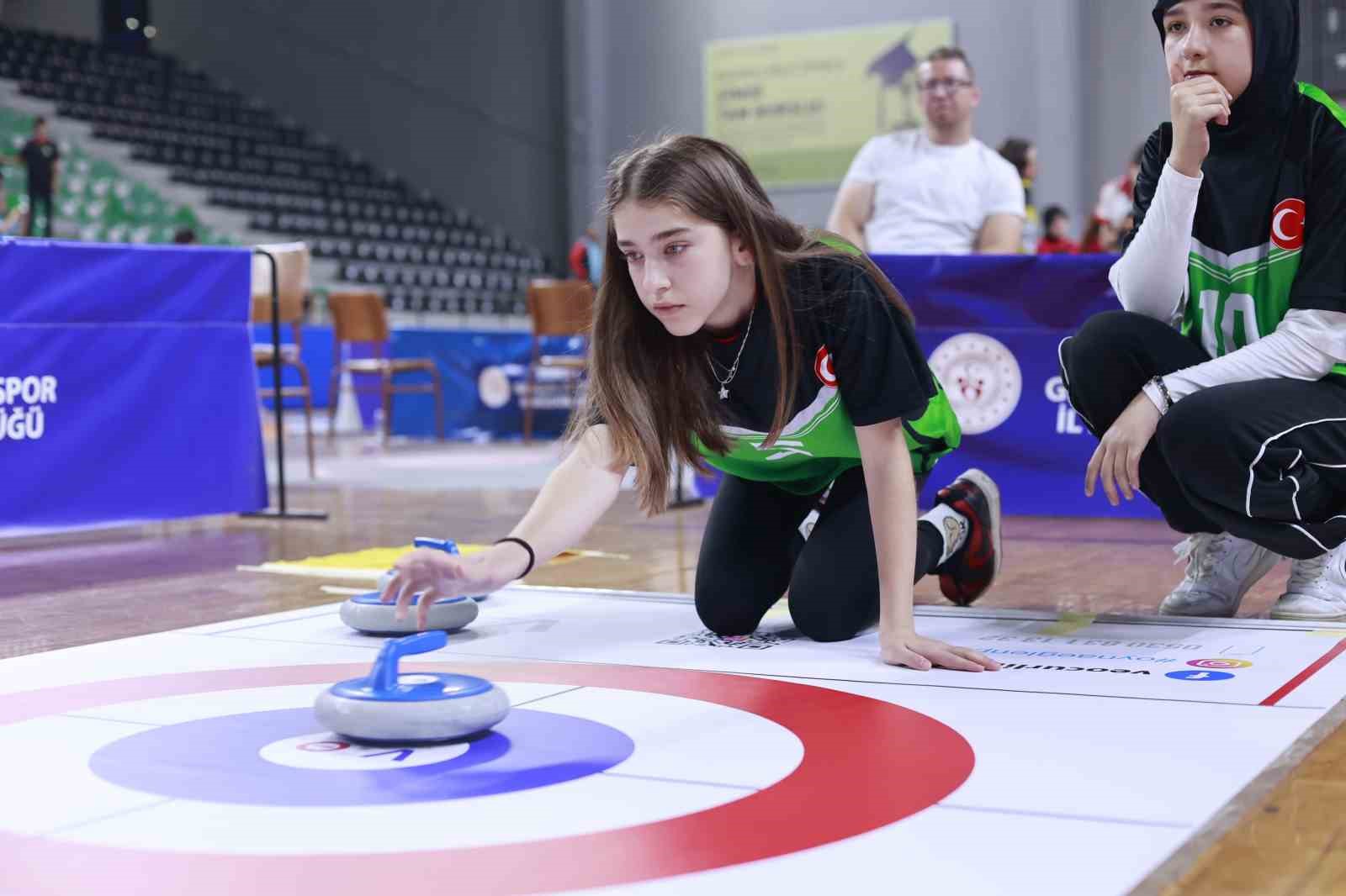 floor-curling-turkiye-sampiyonasi-heyecani-denizlide-yasandi