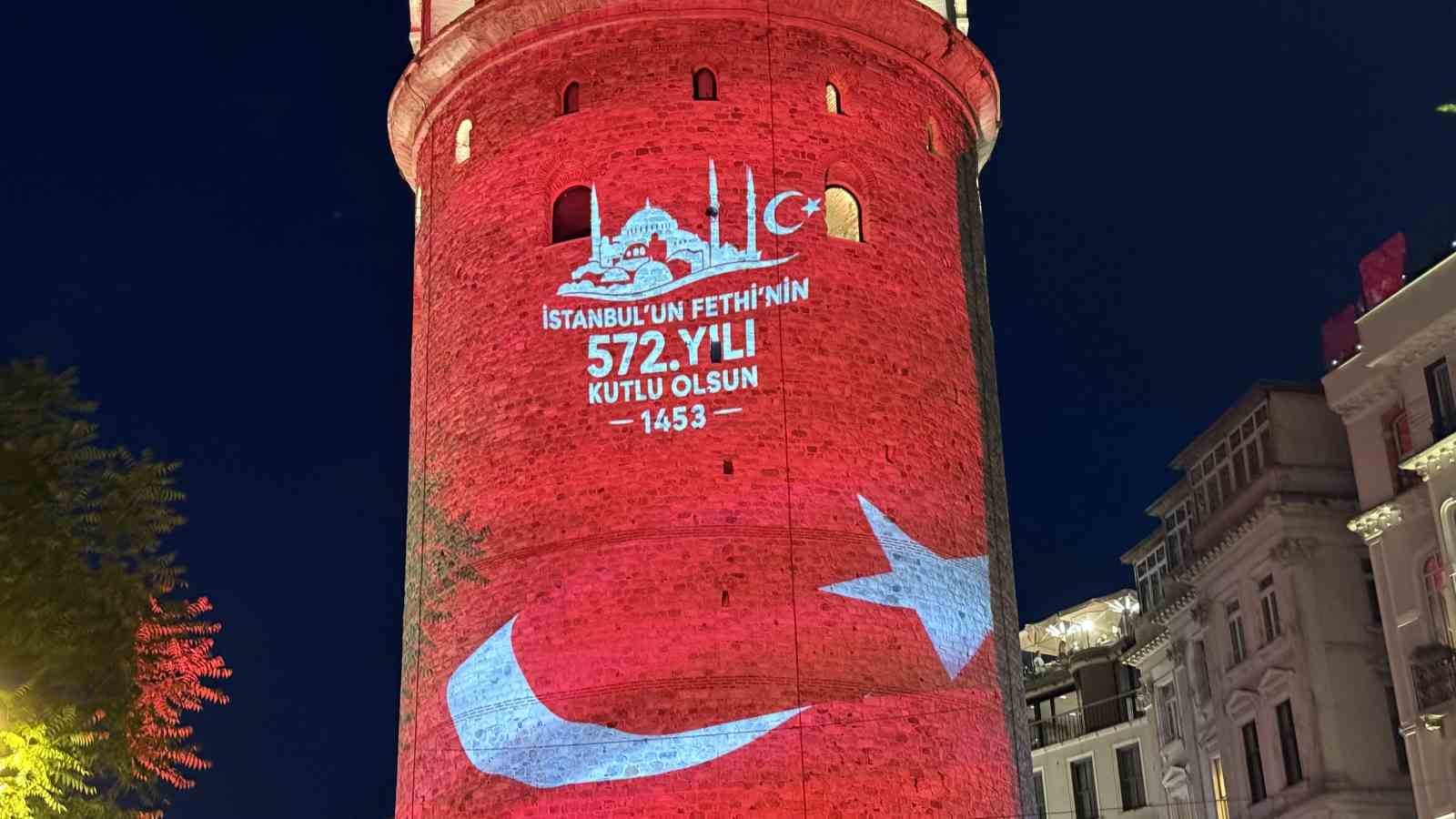 galata-kulesinde-istanbulun-fethine-ozel-isik-gosterisi
