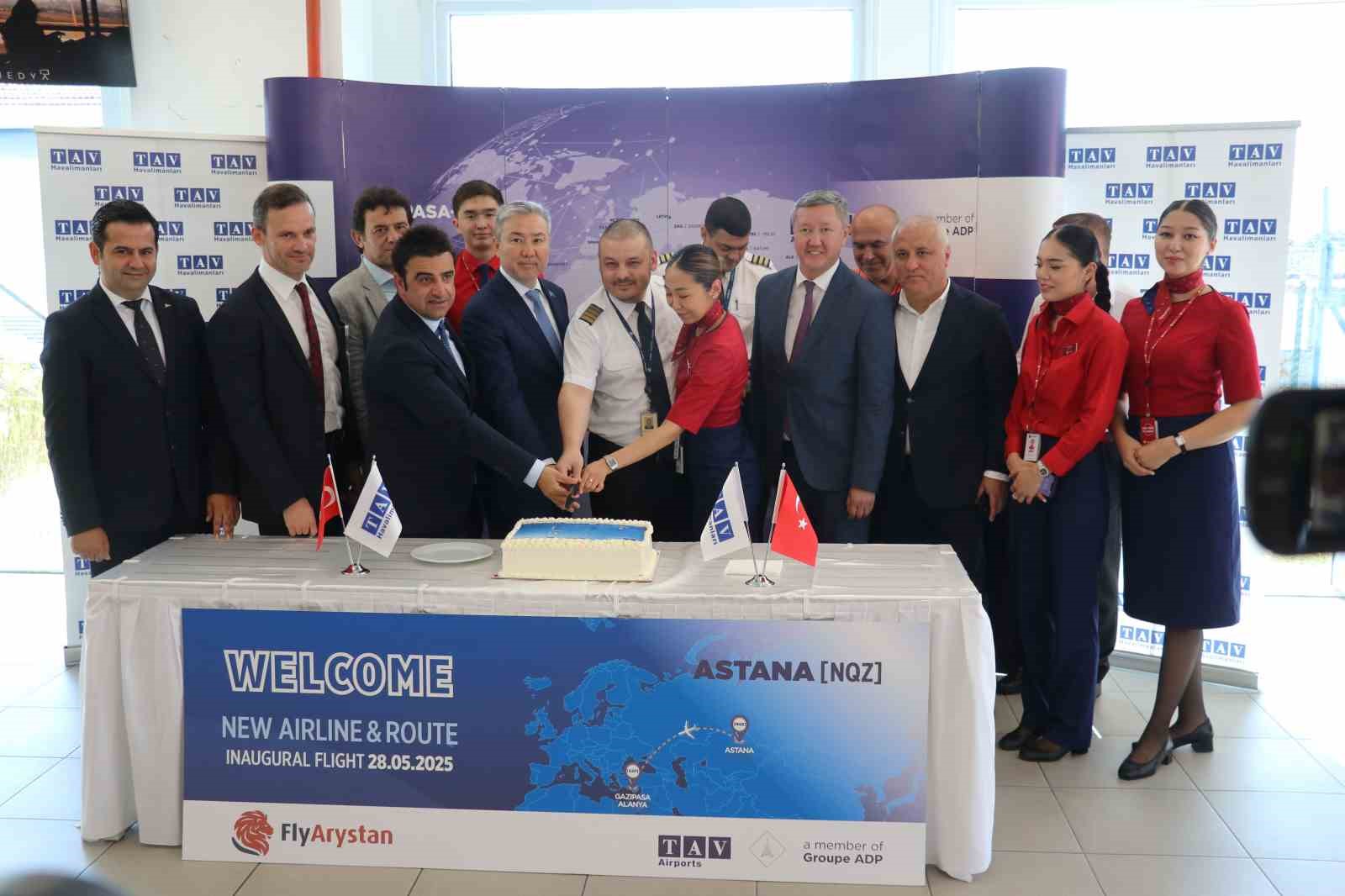 gazipasa-alanya-havalimani-flyarsytanin-ilk-ucusunu-karsiladi