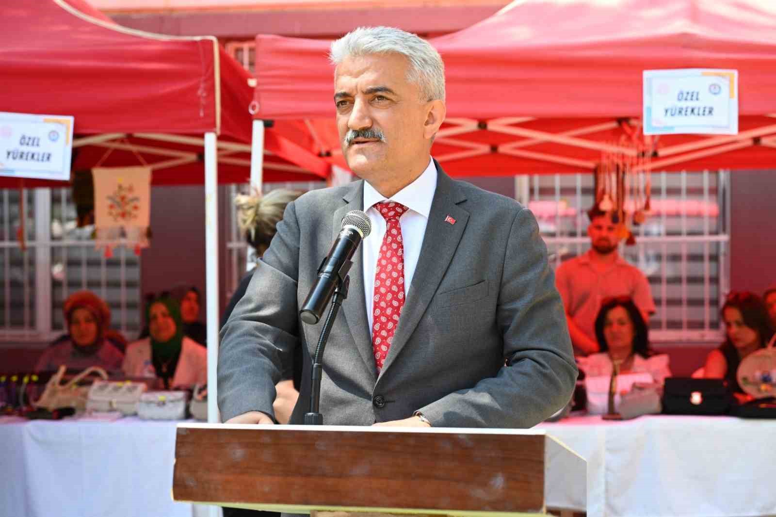 kirikkale-valisi-makas-658-kursta-12-bin-500-kirikkaleli-vatandasimiza-ulastik