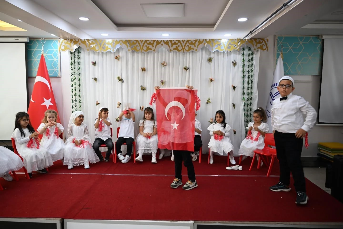 kirklarelinde-4-6-yas-kuran-kurslari-yil-sonu-etkinligi-duzenlendi