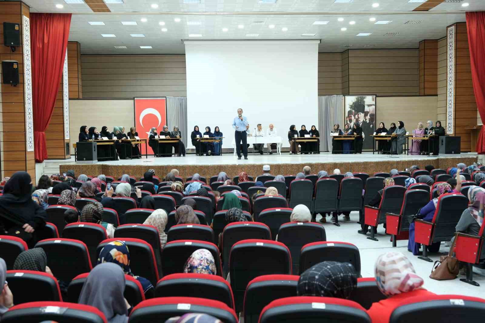 kuran-kurslari-arasinda-bilgi-yarismasi-duzenlendi