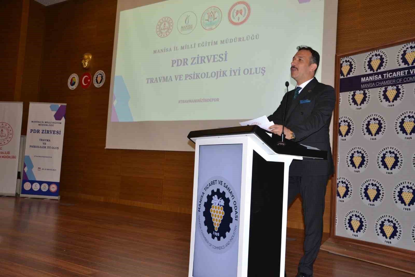 manisada-ilk-kez-pdr-zirvesi-duzenlendi