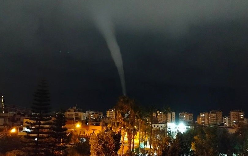 akdenizde-gece-ve-gunduz-olusan-hortumlar-dikkat-cekti