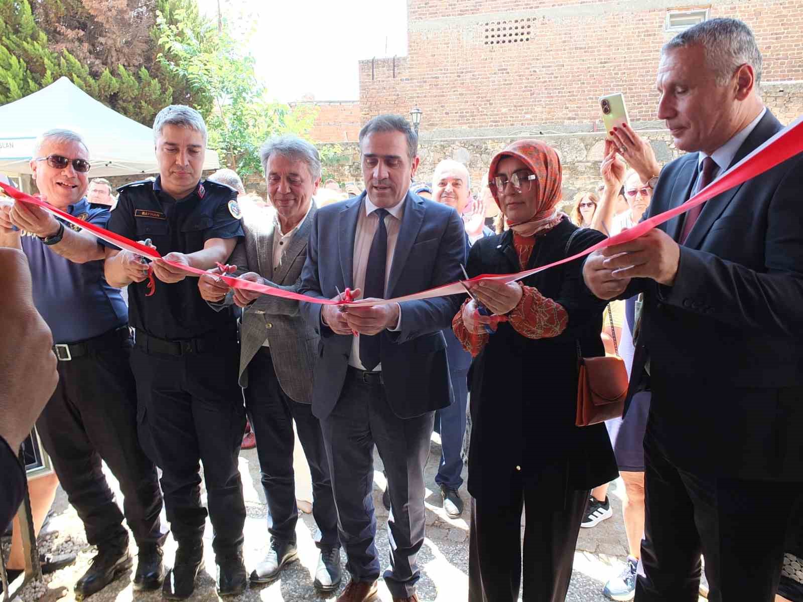 balikesirde-kadinlarin-bir-yillik-emegi-gorucuye-cikti