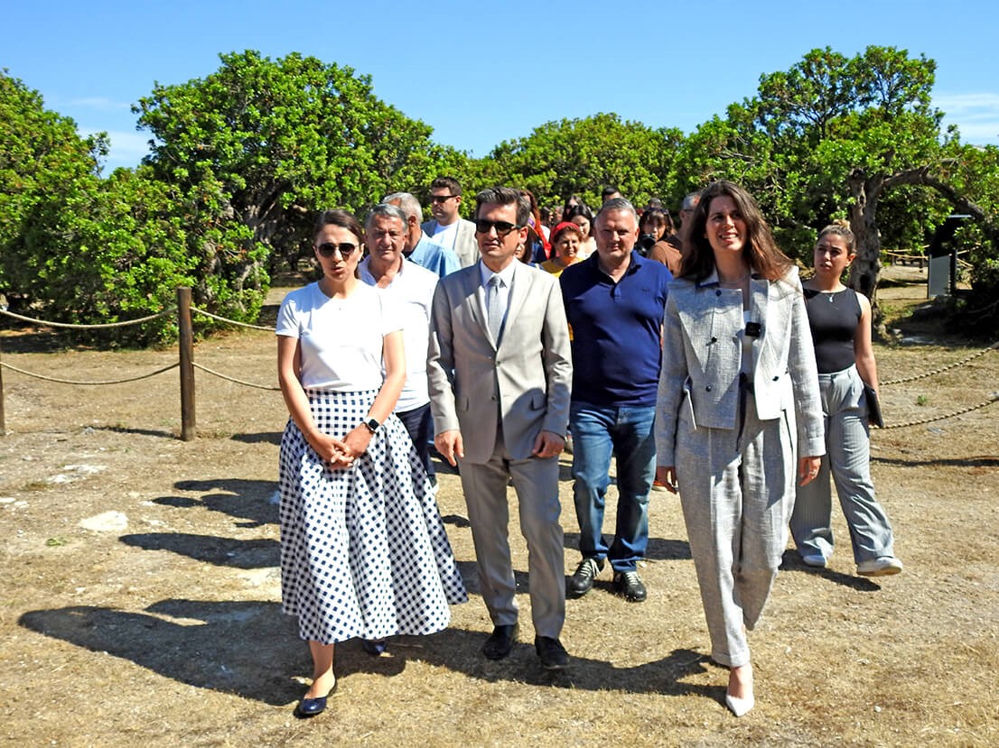 cesmeye-yeni-bir-turizm-rotasi-park-sakiz-alacati