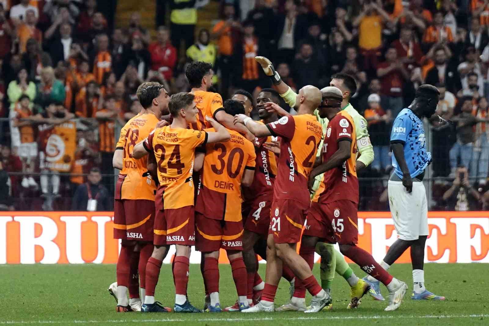 galatasaraydan-ust-uste-11-galibiyet