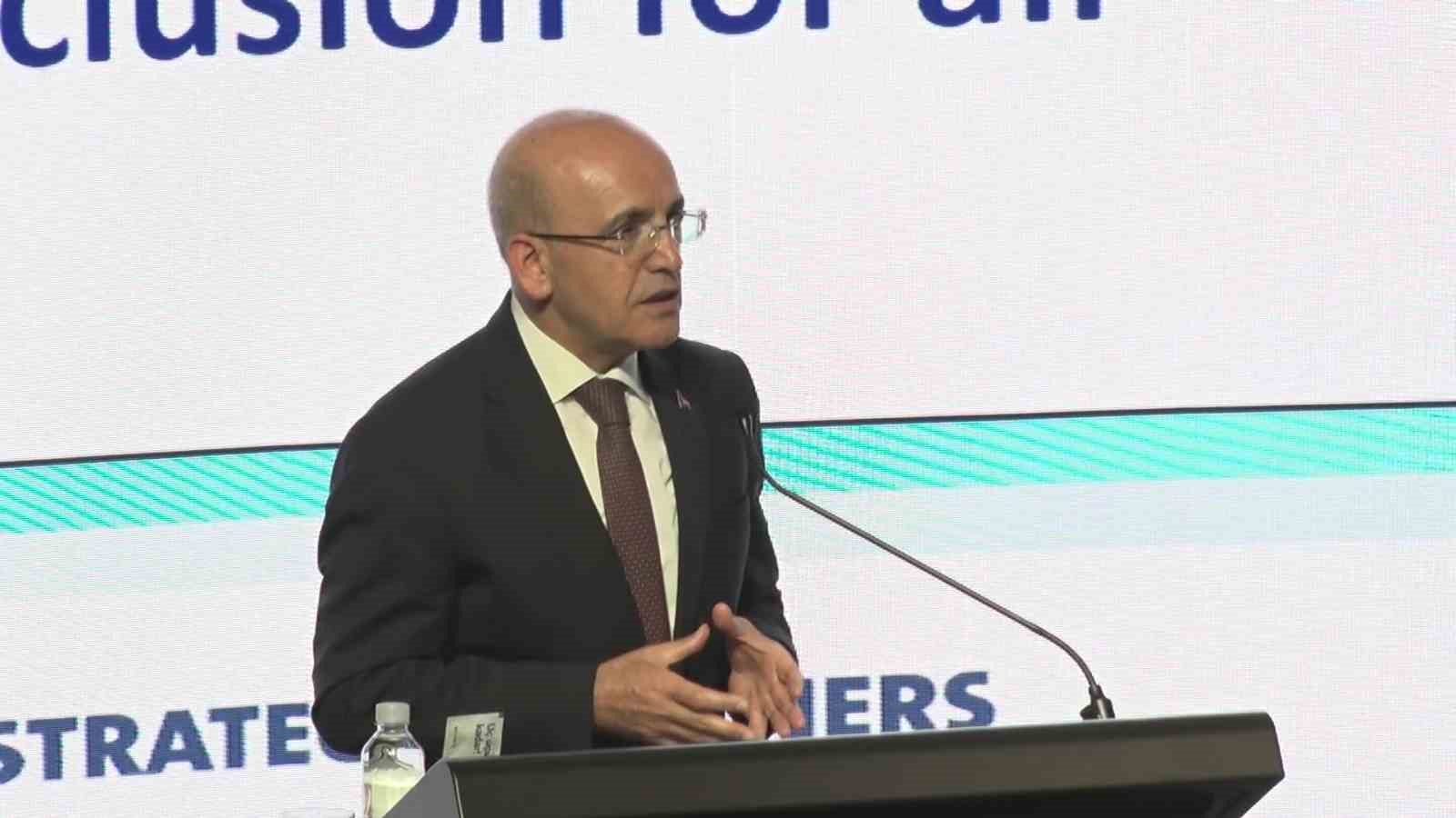 hazine-ve-maliye-bakani-mehmet-simsek-islami-finansman-gunumuzde-karsilastigimiz-zorluklari-dusundugumuzde-faydali-bir-guzergah-ortaya-cikarabilir