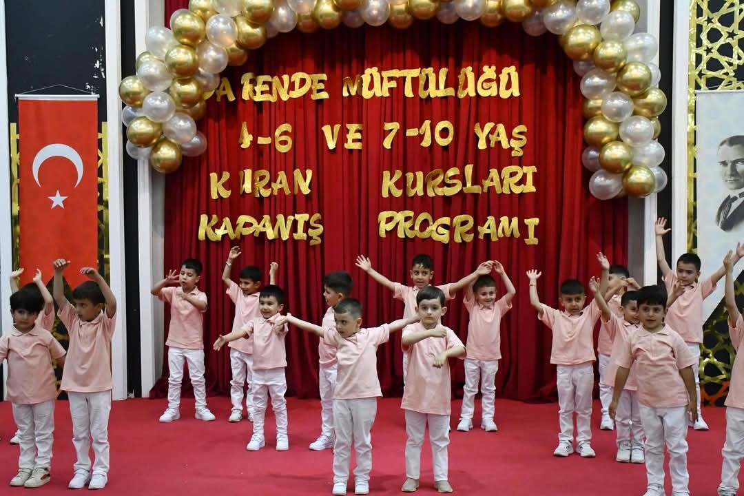kuran-kurslarinin-yil-sonu-kapanis-programi-yogun-ilgi-gordu