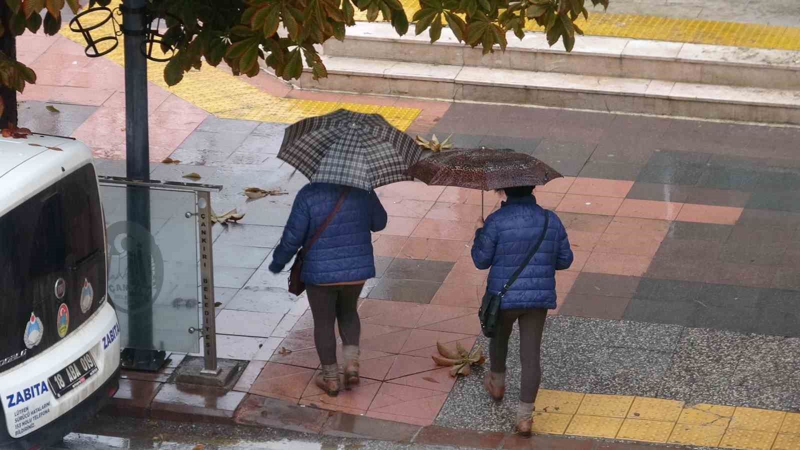meteorolojiden-cankiri-icin-saganak-yagis-uyarisi