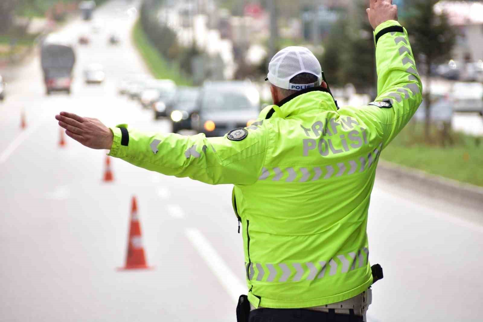 samsunda-kurban-bayrami-tedbirleri-kapsaminda-7-bin-243-trafik-personeli-gorevlendirildi