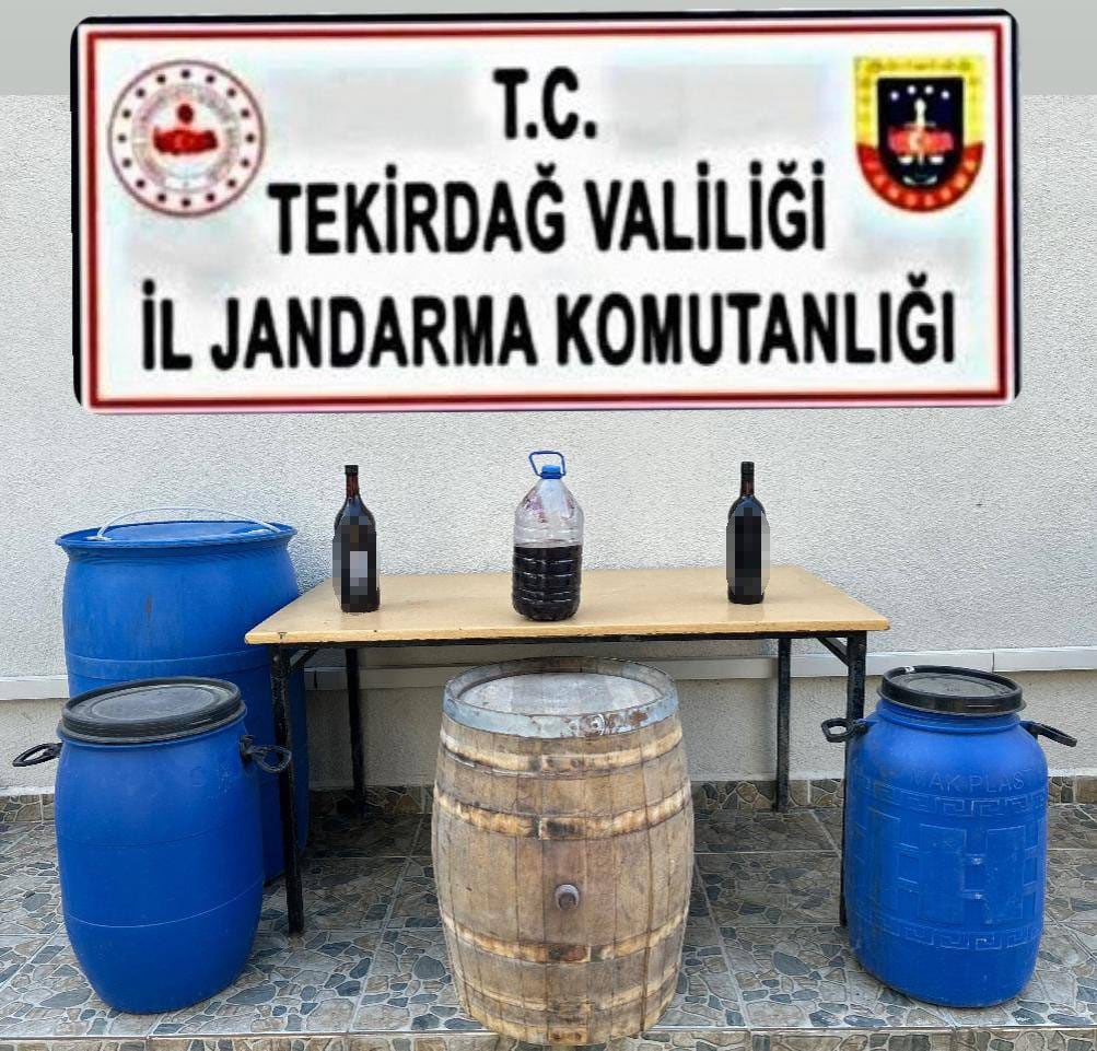 tekirdagda-jandarmadan-kacak-icki-ve-tutun-operasyonu