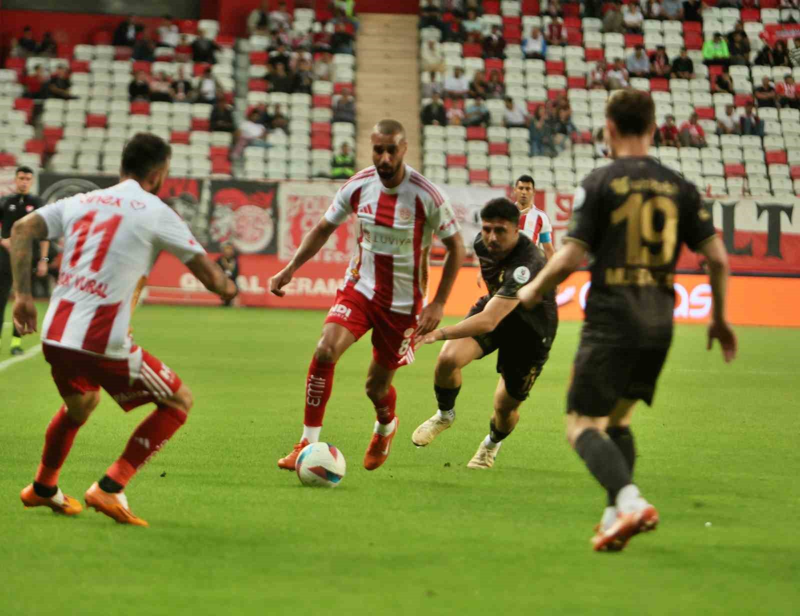 trendyol-super-lig-antalyaspor-0-trabzonspor-0-ilk-yari