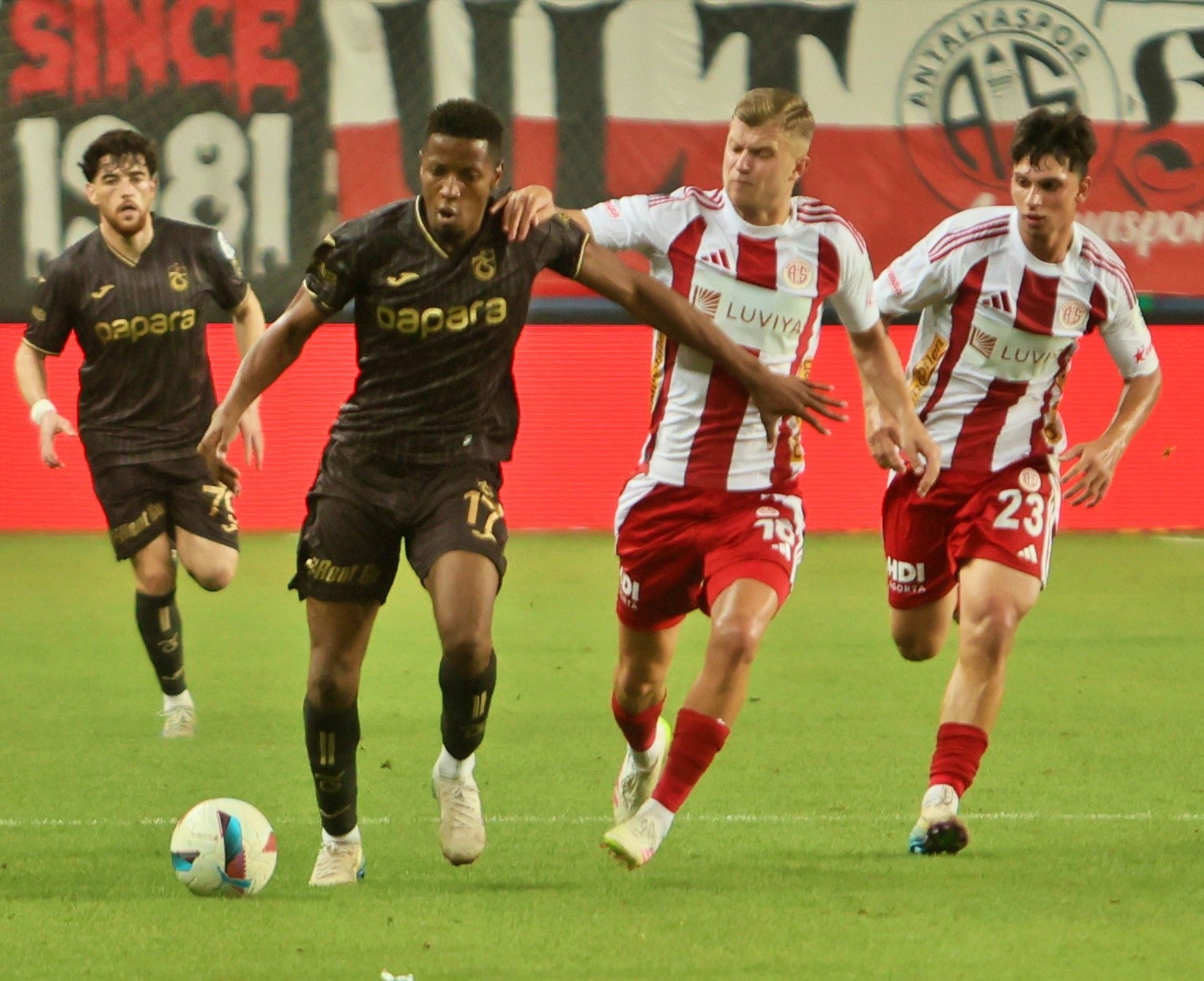 trendyol-super-lig-antalyaspor-0-trabzonspor-2-mac-sonucu