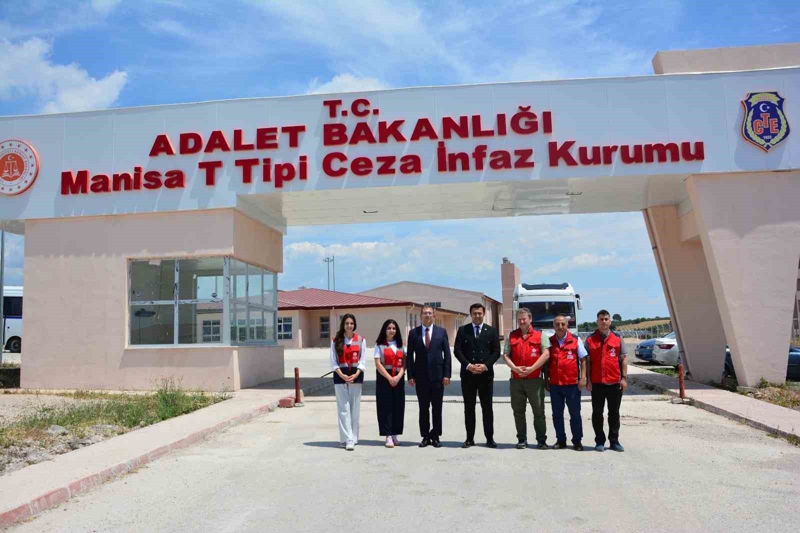 702-yillik-vakif-gelenegi-cezaevinde-yasatildi