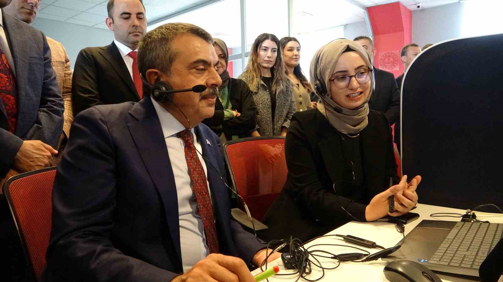 bakan-tekin-cagri-karsiladi-bayram-tatili-uzatilmayacak