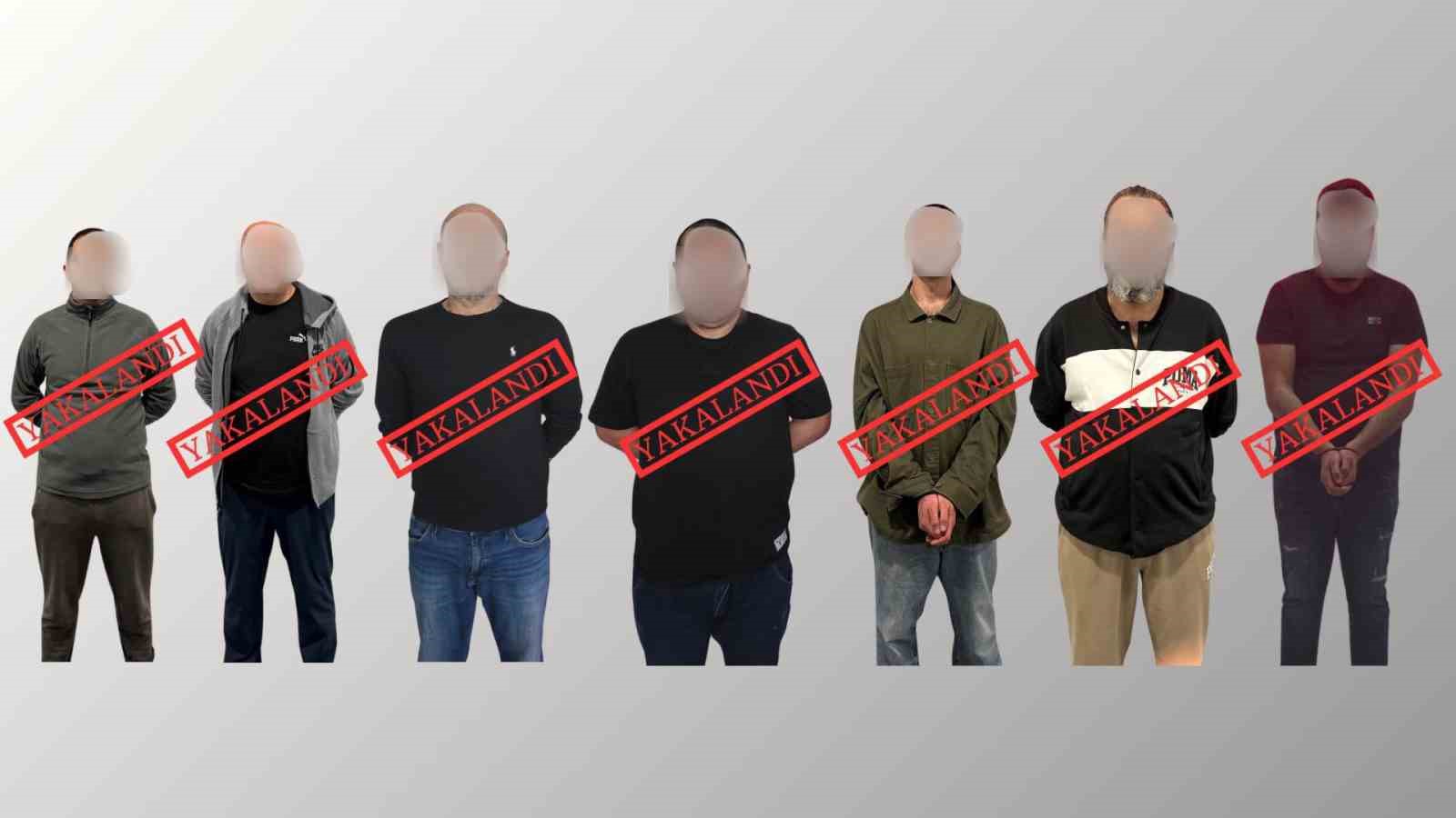 bakan-yerlikaya-duyurdu-yurtdisinda-uluslararasi-seviyede-aranan-7-suclu-yakalanarak-turkiyeye-iade-edildi