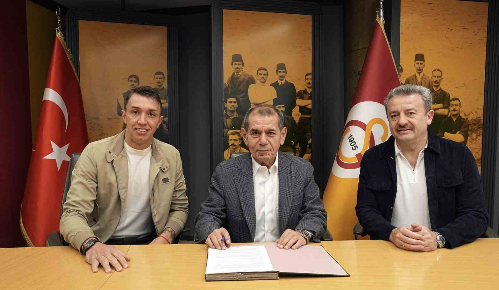 galatasaray-fernando-musleranin-takimiyla-is-birligi-protokolu-imzaladi