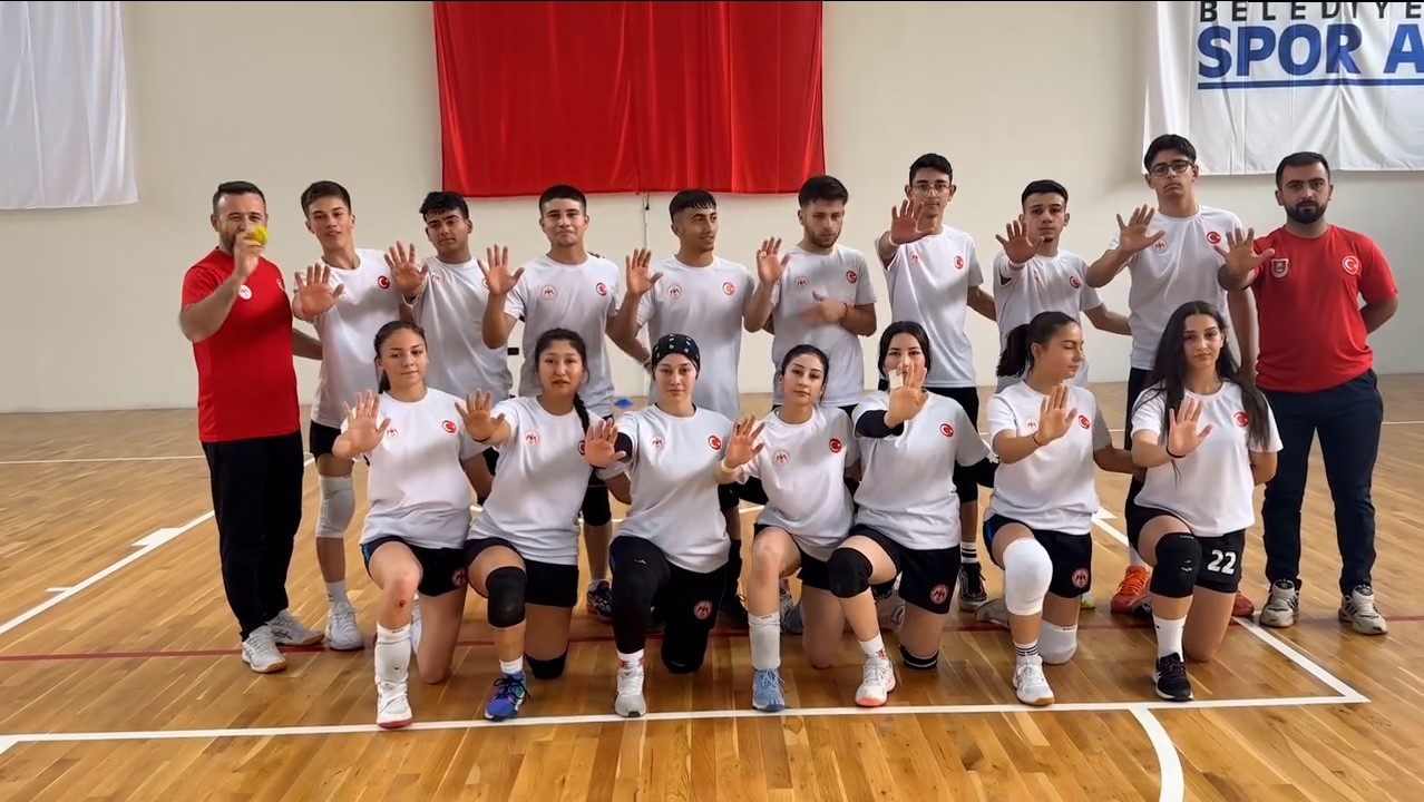 gencler-beyzbol5-milli-takimi-kayseri-erciyeste-meksika-hazirliginda