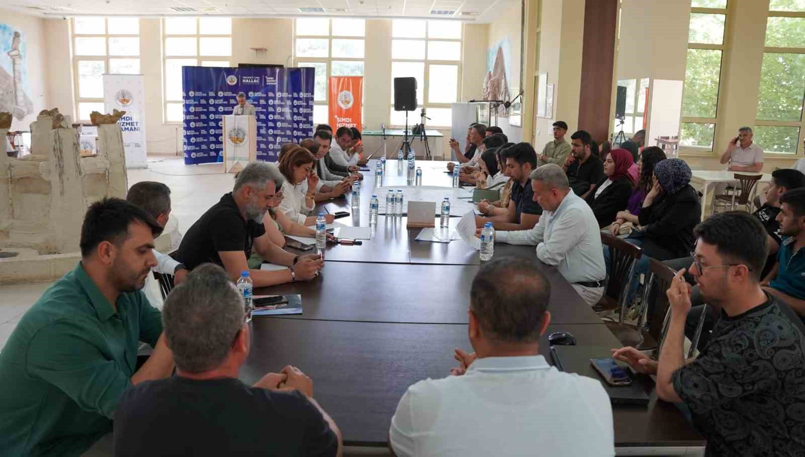 kahta-belediyesi-marka-sehir-vizyonu-calistayinin-ikincisini-gerceklestirdi