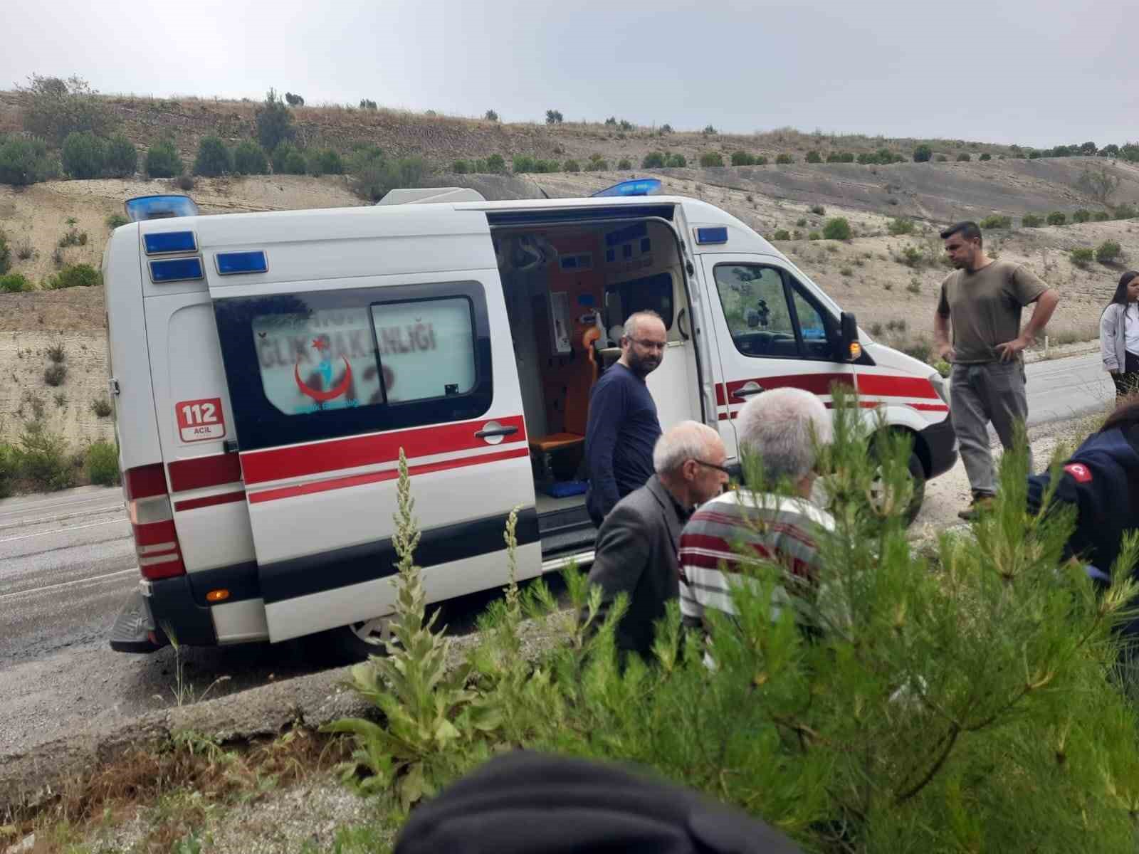 karsi-seride-gecip-sarampole-ucan-otomobili-surucusu-yaralandi