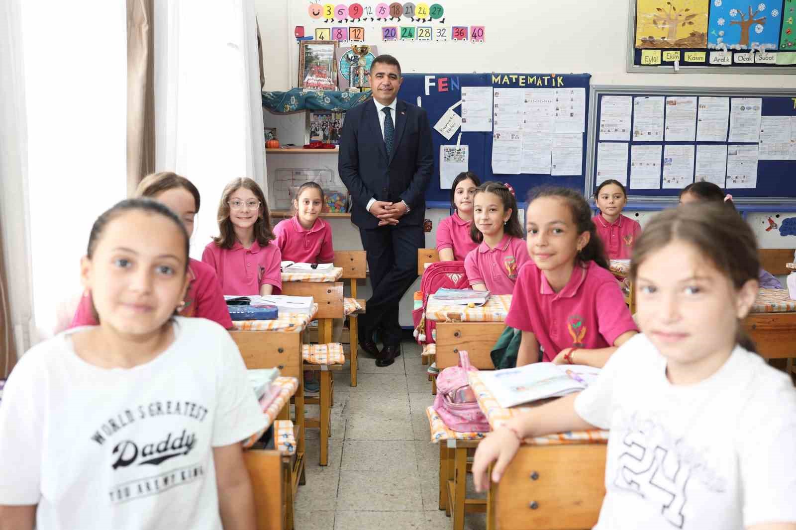 ogrenciler-vali-ile-bir-araya-geldi
