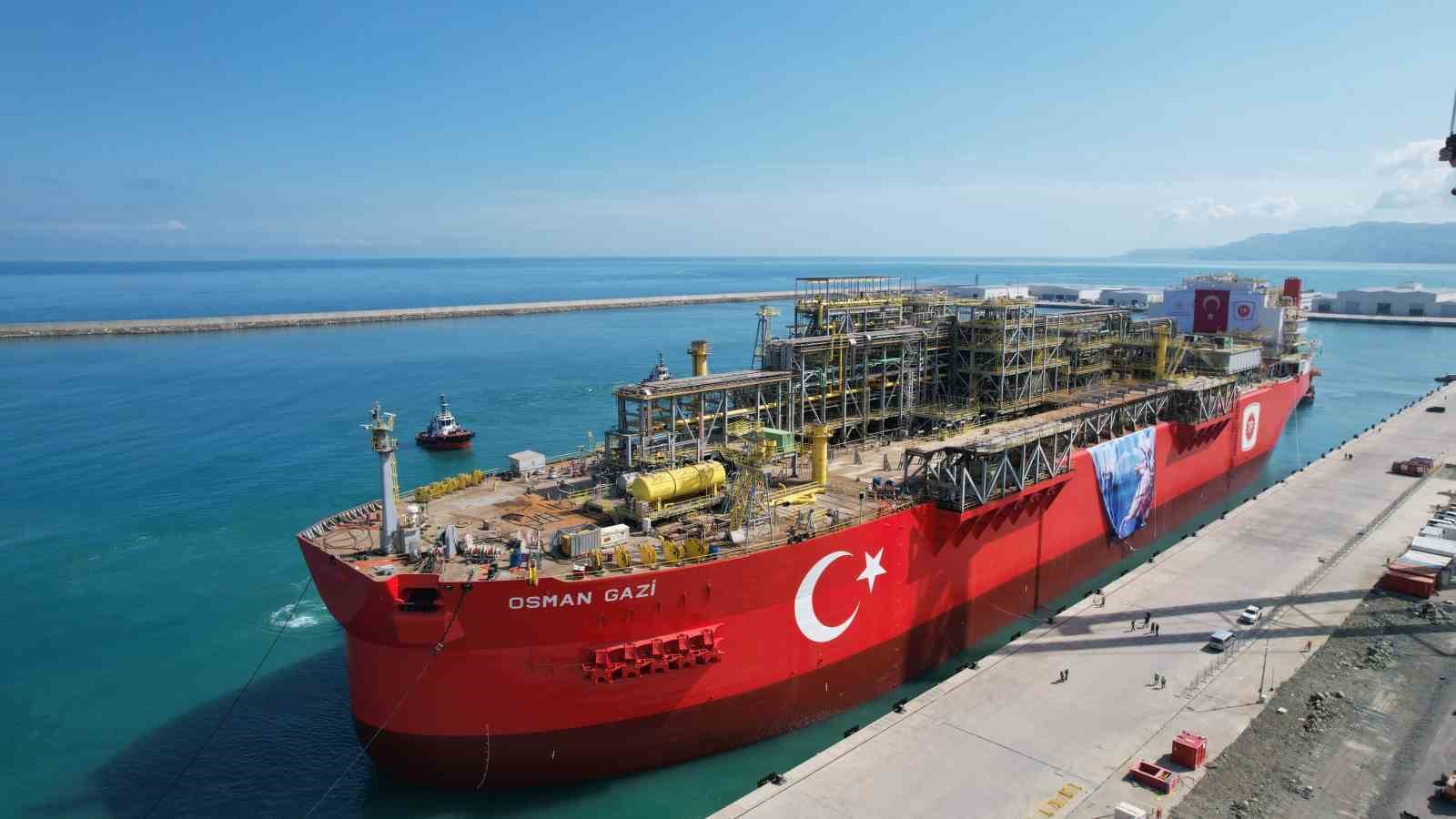 osman-gazi-gemisi-filyos-limaninda
