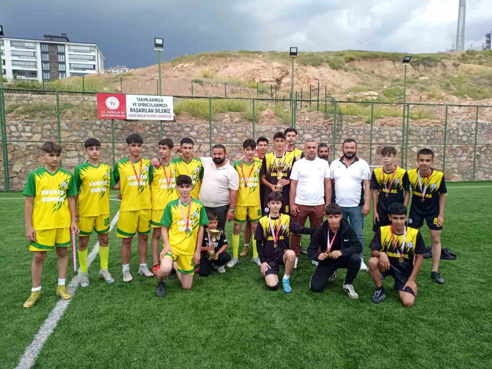 sokaklar-bizim-futbol-turnuvasi-mahallelerde-coskuyla-tamamlandi