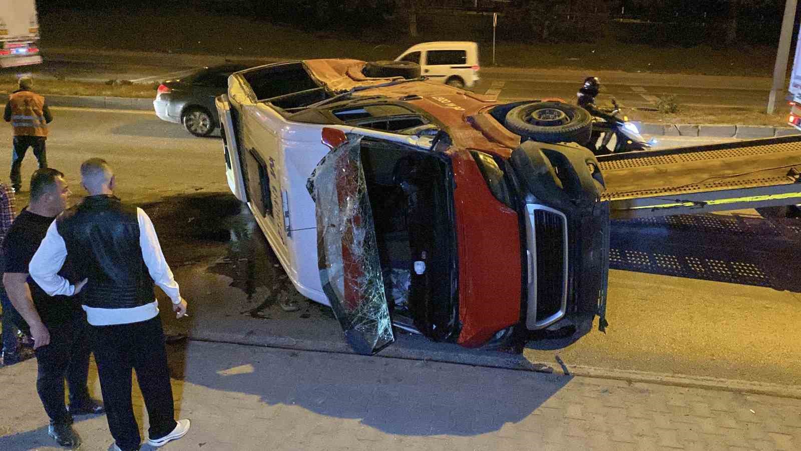 takla-atan-minibus-hurdaya-dondu-1-yarali