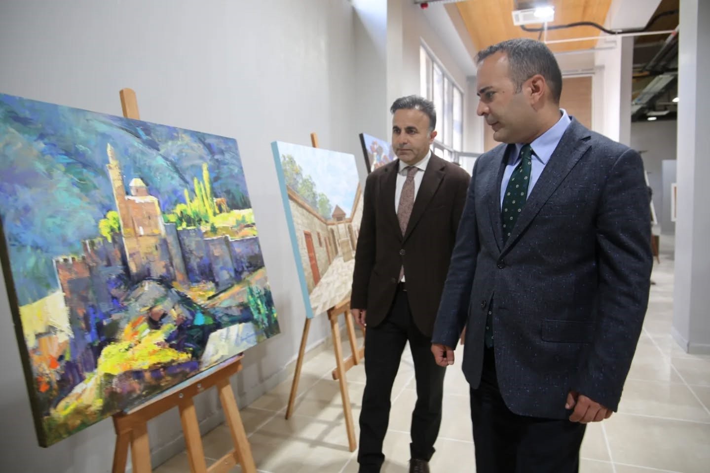 turk-dunyasi-8-coruh-plastik-sanatlar-calistayinda-bulustu