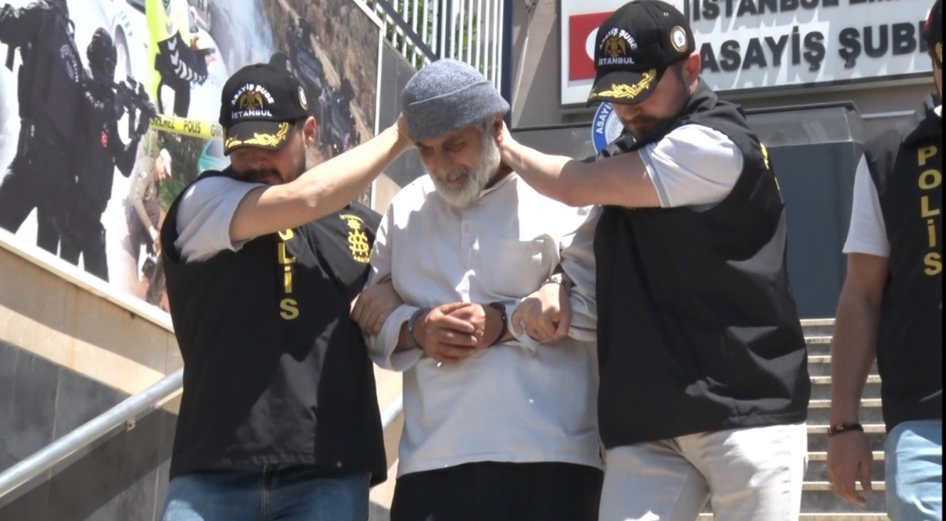 usak-cezaevindeki-olaylara-karisan-sahis-12-yil-sonra-eyupsultanda-yakalandi