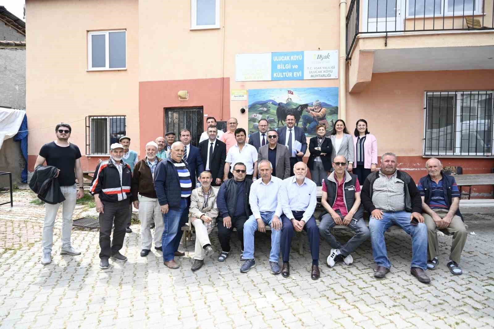 usak-universitesi-bilgiyi-koylerle-bulusturuyor