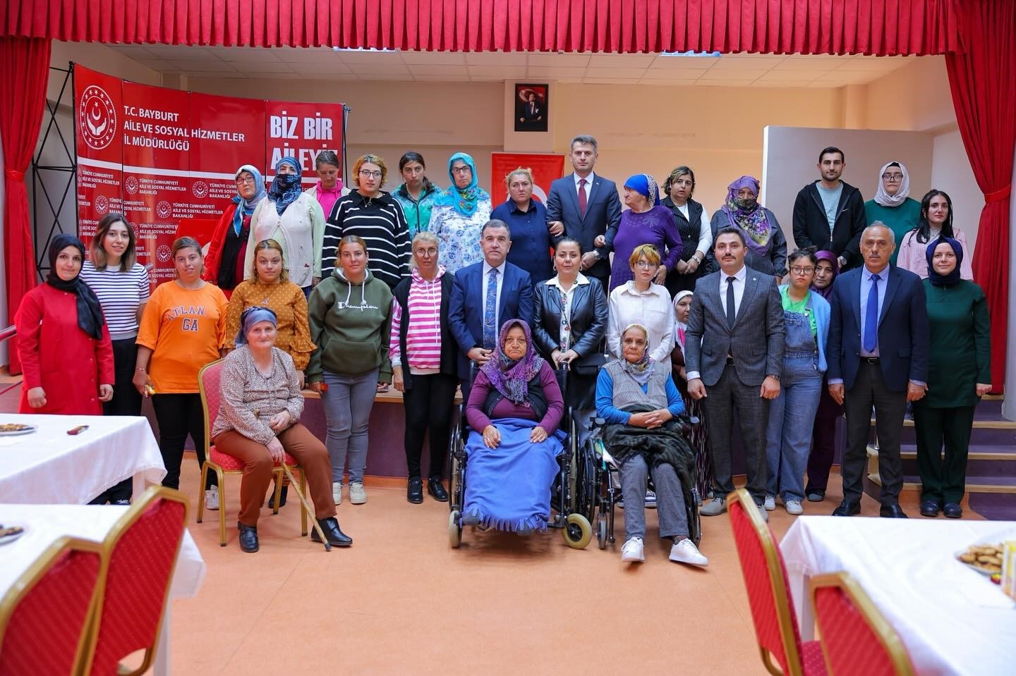 vali-eldivan-engelsiz-yasam-bakim-ve-rehabilitasyon-merkezi-sakinleriyle-bir-araya-geldi