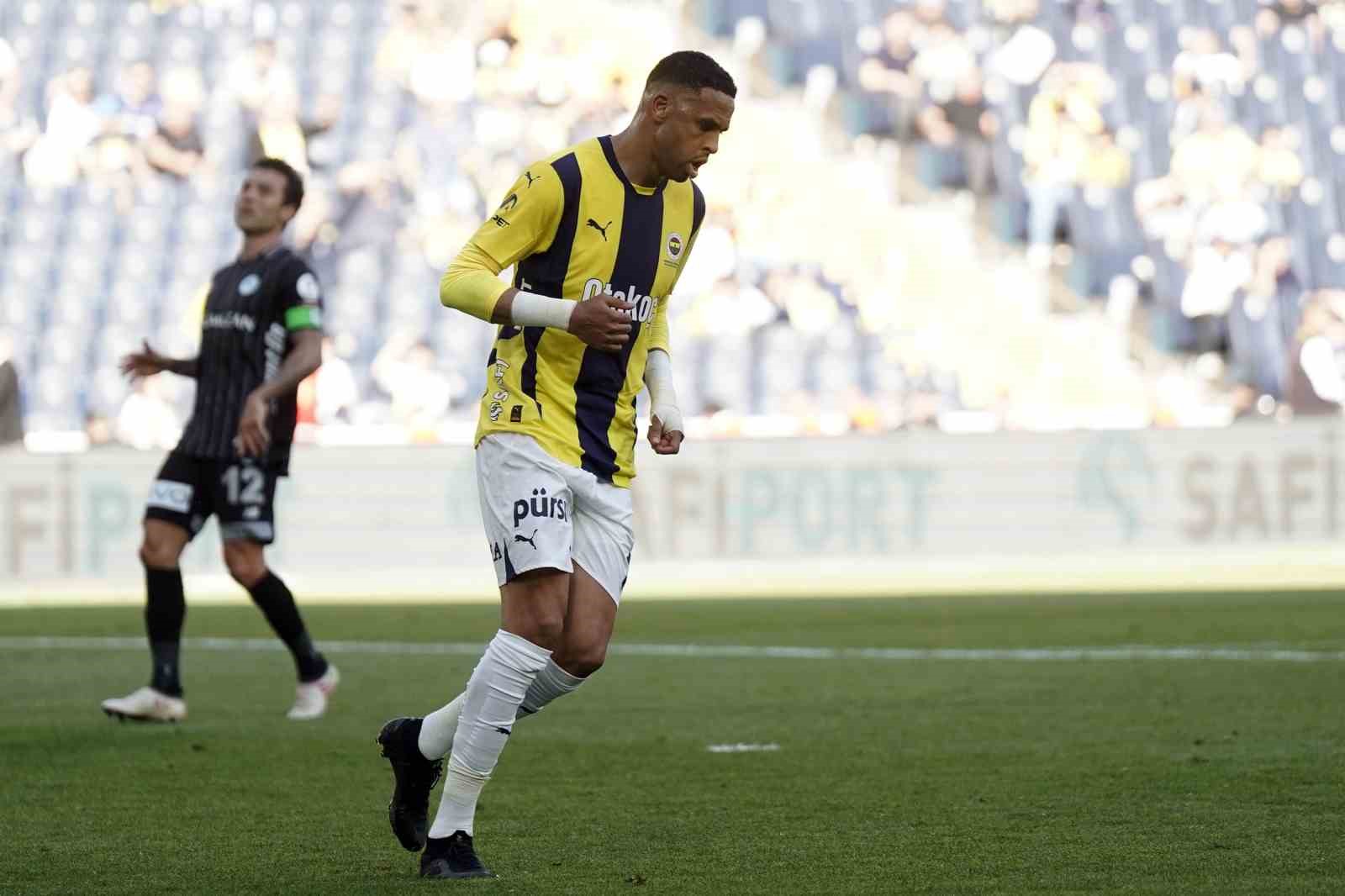youssef-en-nesyri-bu-sezon-30-gol-atti