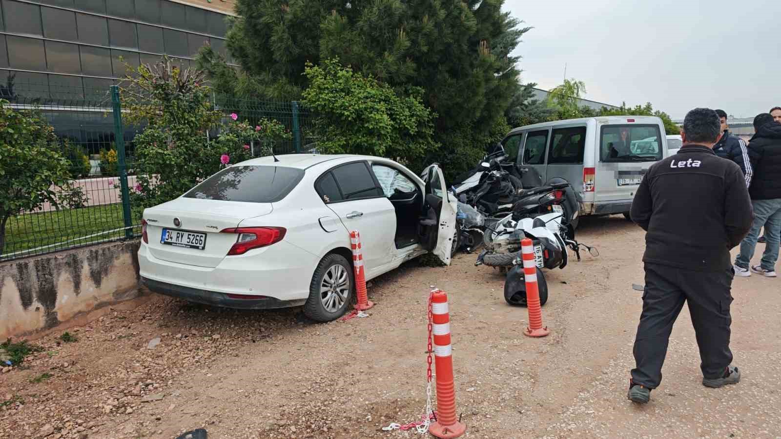 bursada-zincirleme-kaza-4-yarali-0-jpg