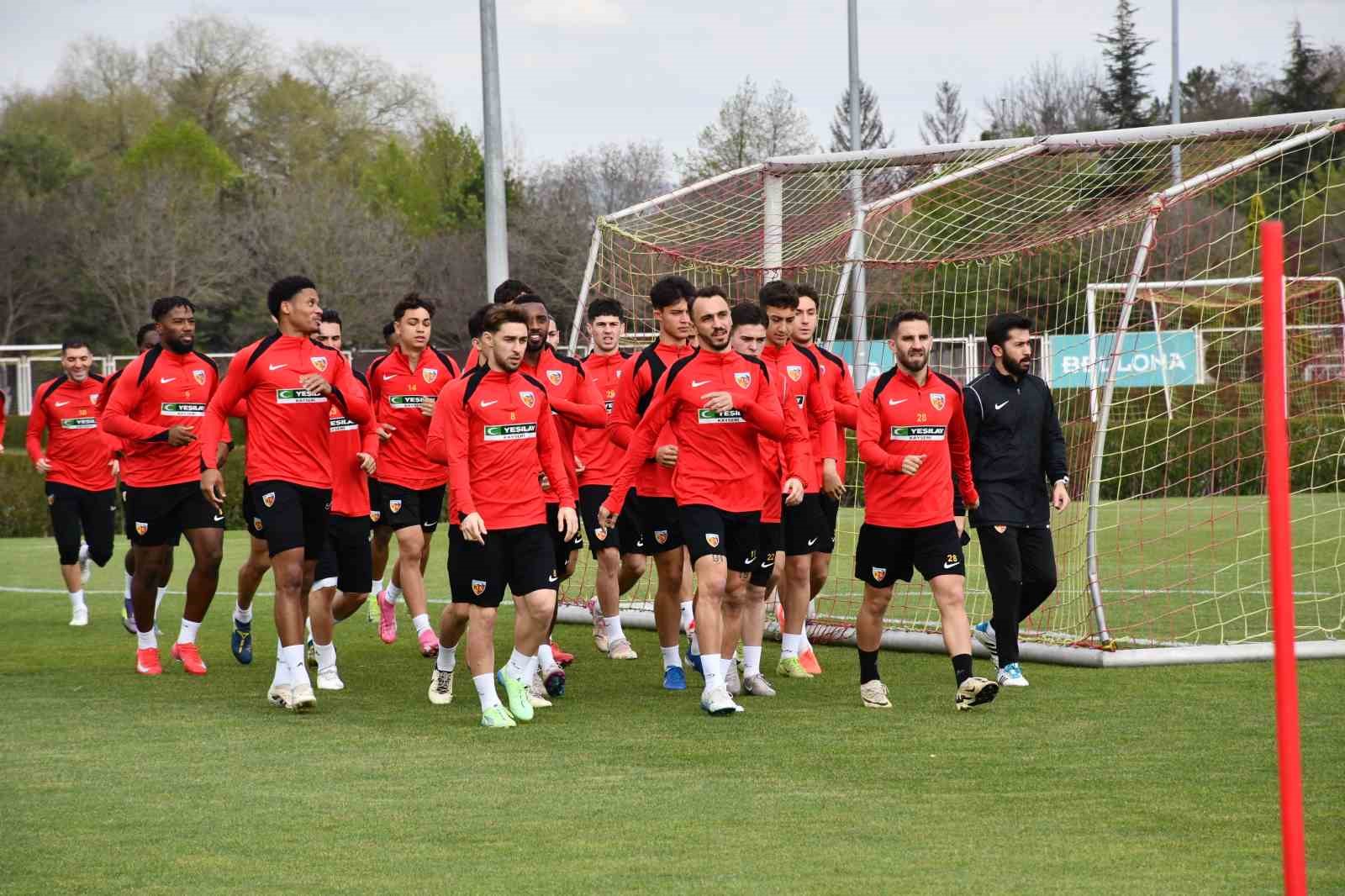 jakirovic-her-sey-planladigimiz-ve-ongordugumuz-sekilde-gerceklesti-0-jpg