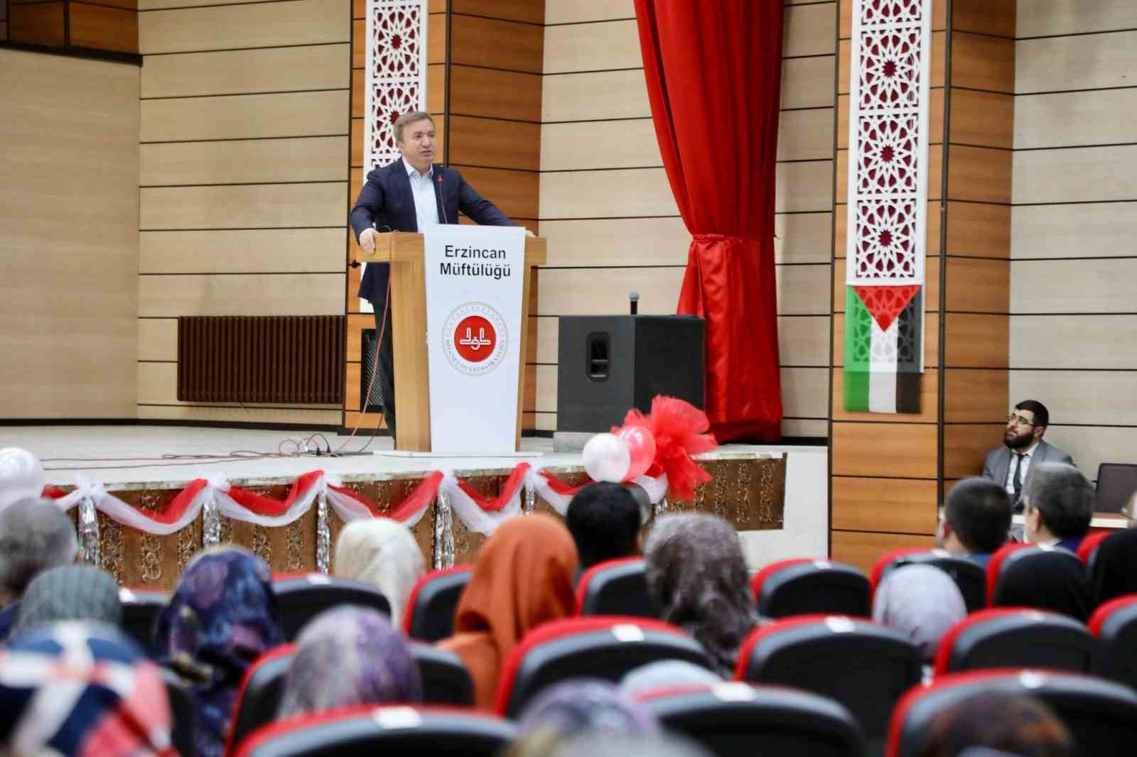 kutsal-iklime-yolculuk-manevi-hazirlik-ve-dua-programi-duzenlendi-0-jpg