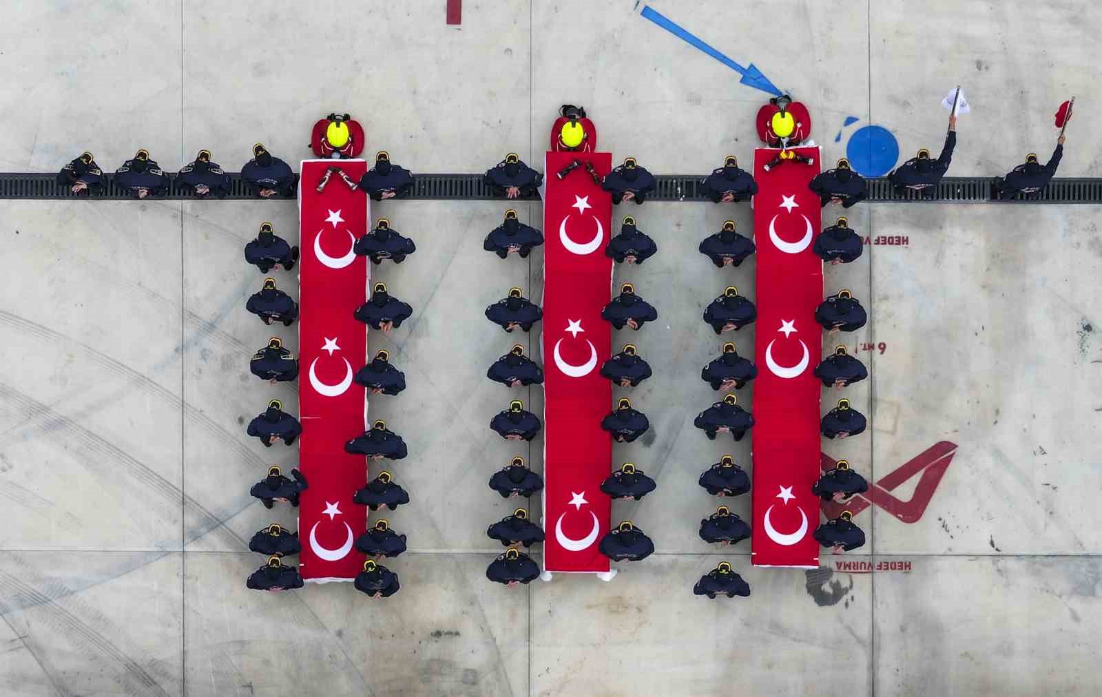 mersinde-50-itfaiye-eri-goreve-basladi-90-yeni-alim-yapilacak-0-jpg