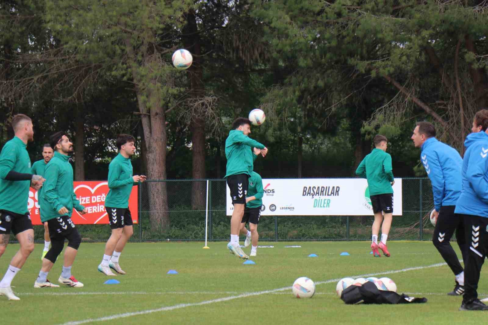 sakaryaspor-genclerbirligi-mesaisinde-0-jpg