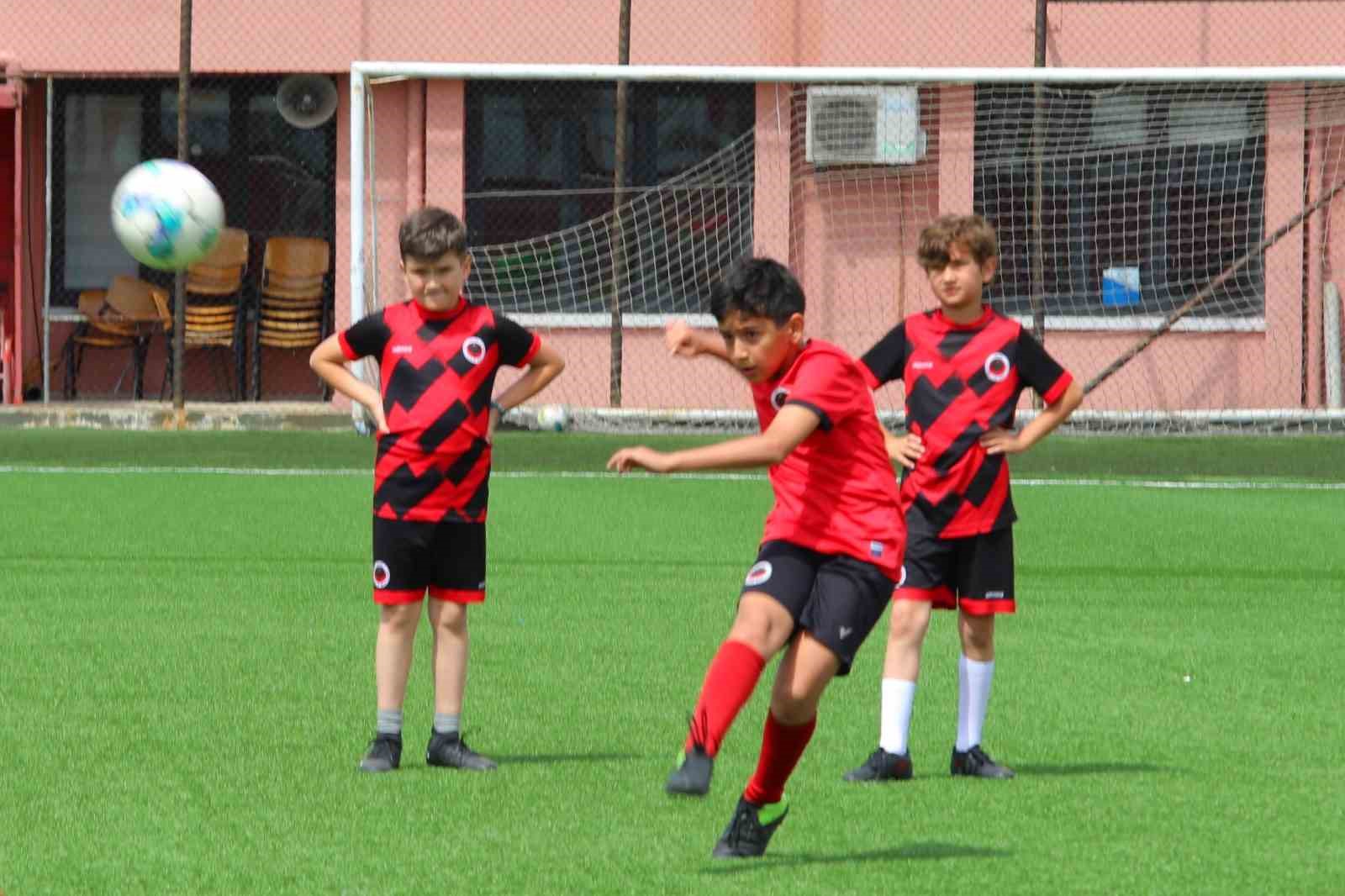 genclerbirligi-altyapisi-yeni-arda-gulerler-yetistirmeye-devam-ediyor